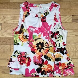 New York & Company Floral Keyhole Peplum Top - Medium